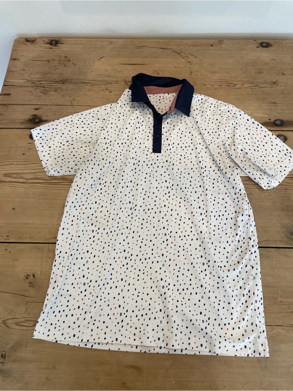Swannies polka dot gold polo men’s size medium